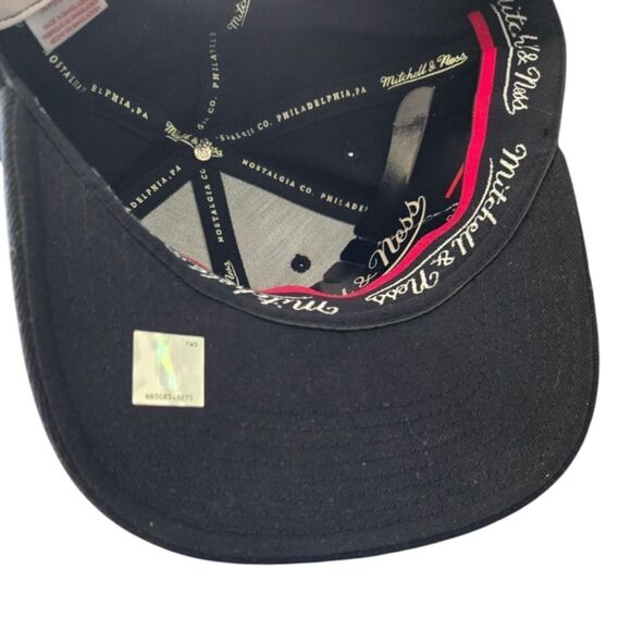 Mitchell & Ness Black Red NBA Philadelphia 76ers Double Triple Classic S… - Picture 4 of 6